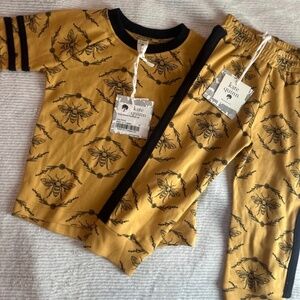 2T Kate Quinn bee set